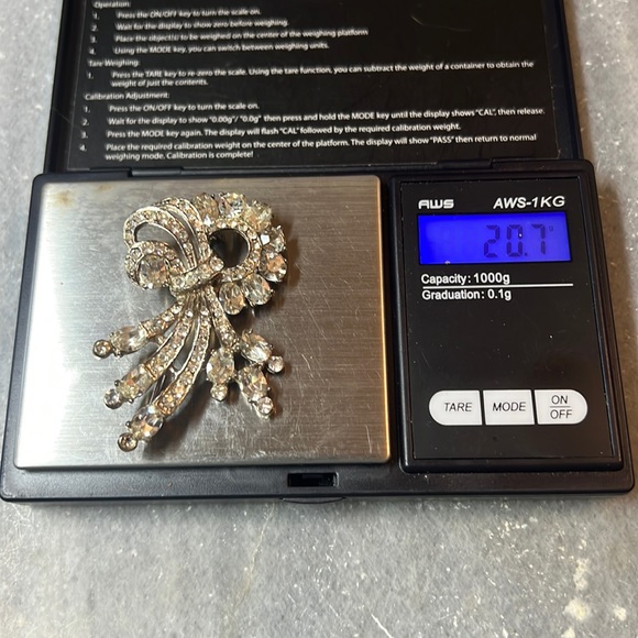 Vintage 1940's Joseph Wiesner Crystal Rhinestone Brooch - Picture 15 of 15